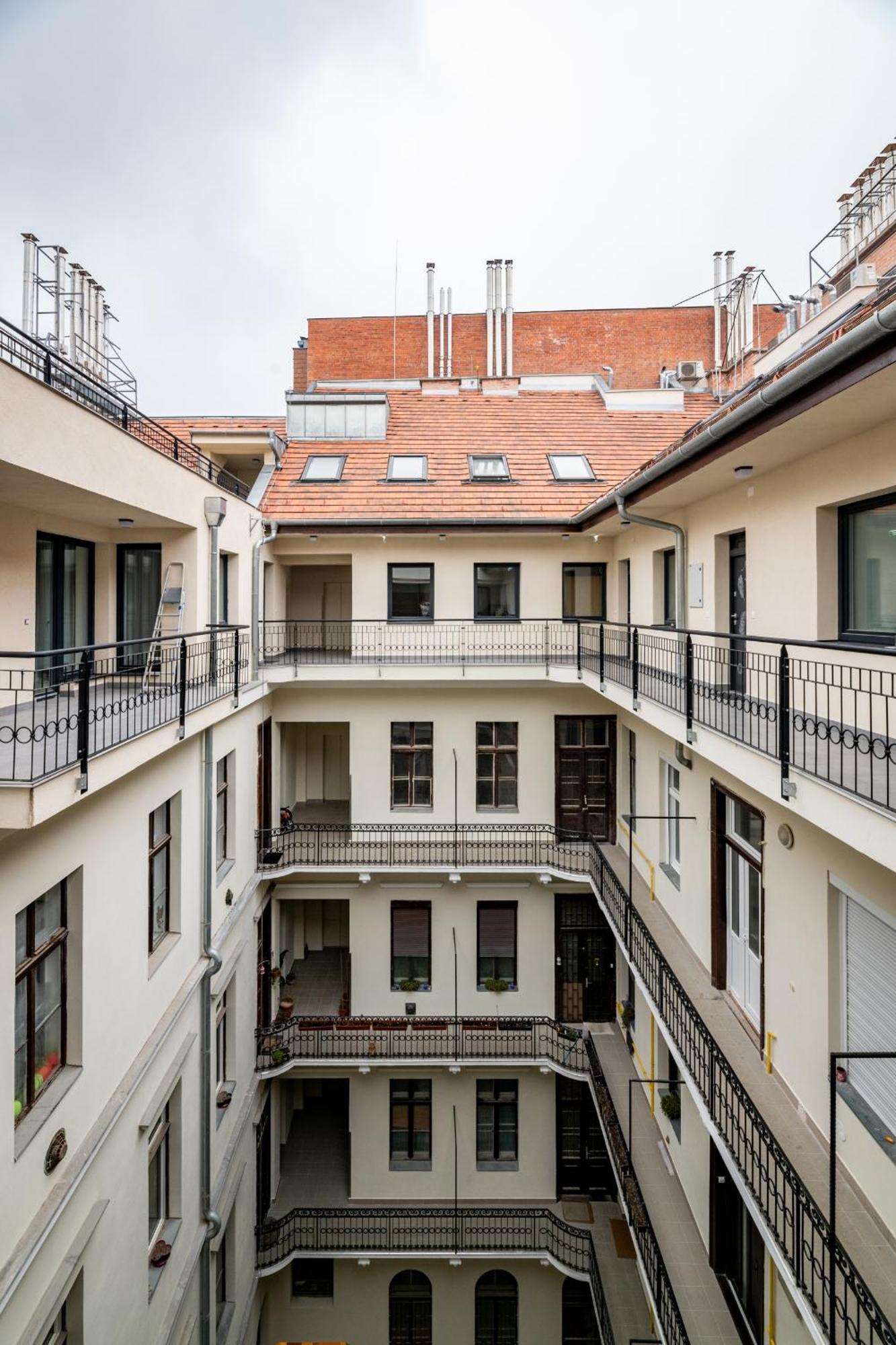 Luxury Tropical Apartment At Budapest Exterior foto